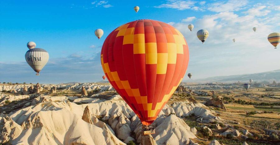 Cappadocia: Goreme Hot Air Balloon Flight Over Fairychimneys - Watching the balloon inflate at Göreme