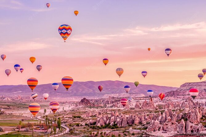 Cappadocia Hot Air Balloon Flight Over The Fairy Chimneys - How crowded is the basket?