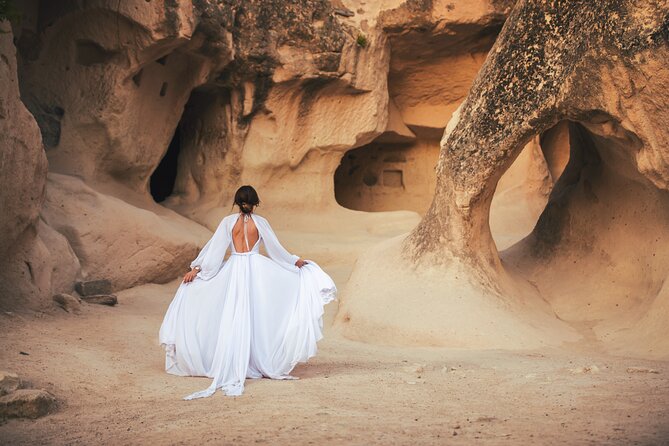 Cappadocia Private Flying Dress & Hot Air Balloon Photoshoot - What is included, and what costs extra