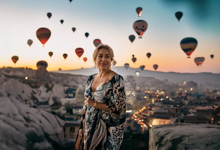 Cappadocia: Private Photoshoot Sunrise Balloon with Transfer - Who should book this experience?