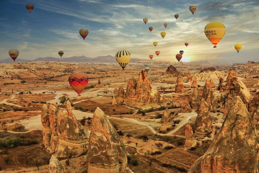 Cappadocia: Red Tour and Sunrise Balloon Tour - Lunch before Cappadocia’s cave churches