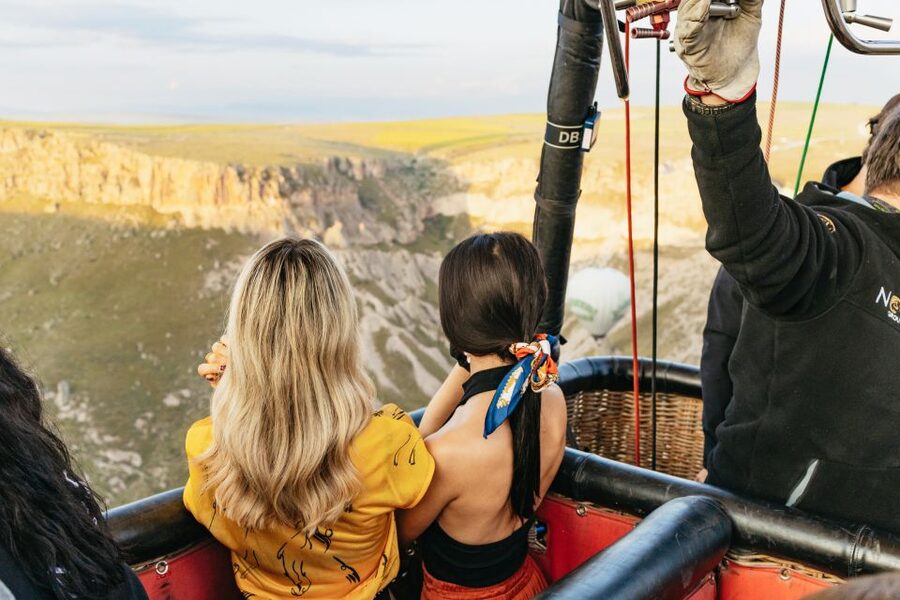 Cappadocia: Soganli Valley Hot Air Balloon Tour at Sunrise - A calm one-hour flight over Soğanlı Valley