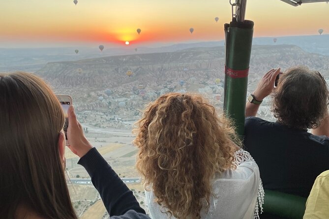 Cappadocia Sunrise Hot Air Balloon Flight / Discovery Balloons - What the group basket is really like