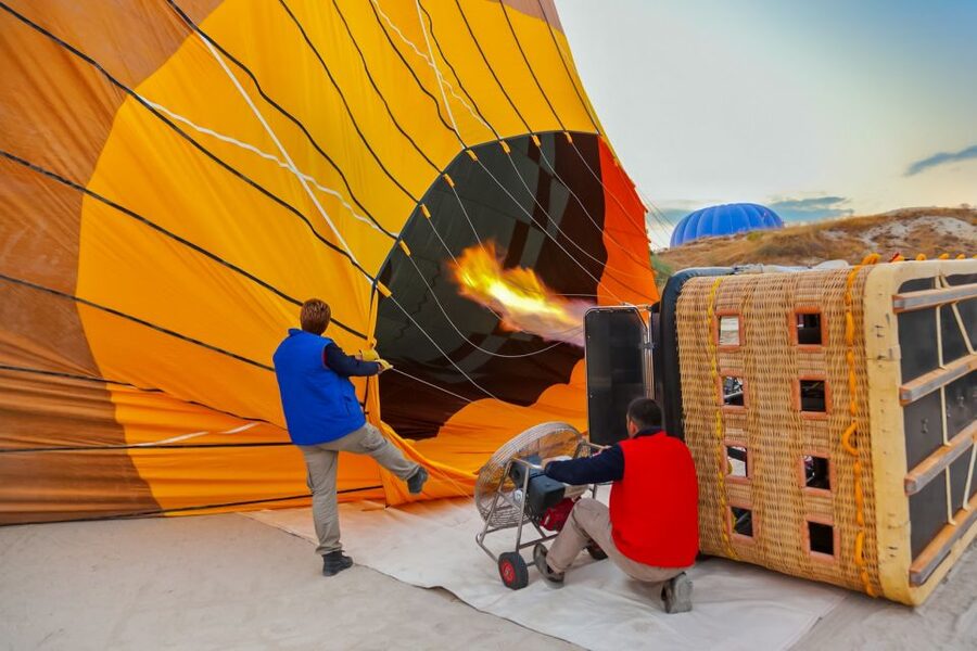 Cappadocia: Sunrise Hot Air Balloon, Göreme & Fairy Chimneys - Should you book the Cappadocia sunrise balloon?