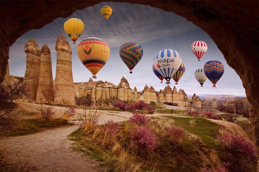Cappadocia: Sunrise Hot Air Balloon Watching Experience - Watching the balloons inflate before takeoff