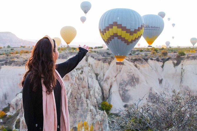 Cappadocia Sunrise Hot Air Balloon Watching Tour With Audio Guide - Love Valley at the best photographic moment