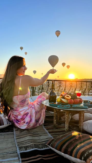 Cappadocia: Terrace Photo Spot With Balloon Flight View - Arriving at Tulip Cave Suites