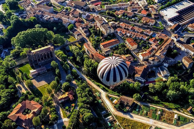 Catalonia Hot Air Balloon Ride and Breakfast over the Volcanoes of la Garrotxa - How much value do you get for $266.06?