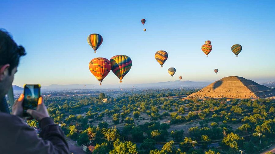 CDMX: balloon ride over Teotihuacan with transportation included - Key points at a glance