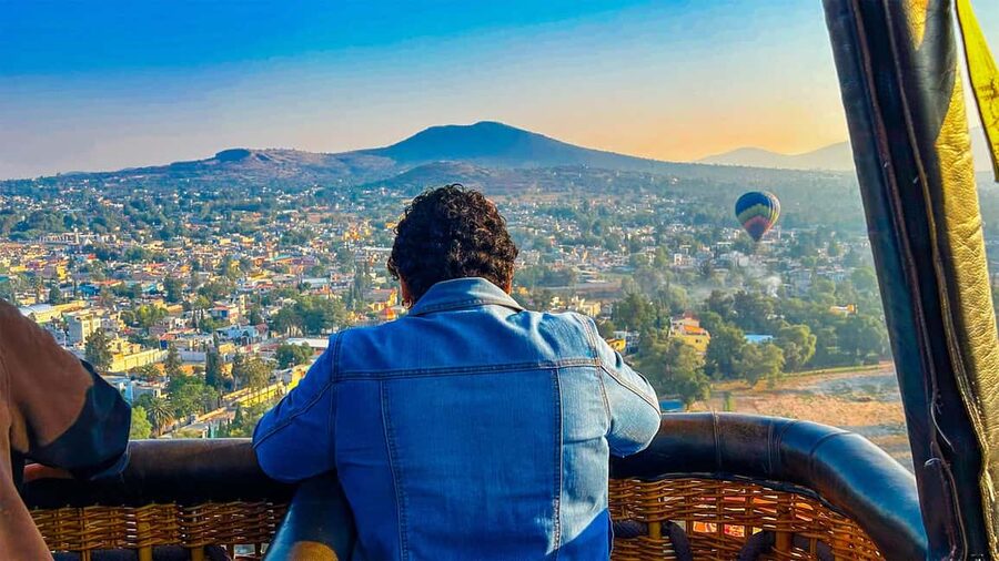 CDMX: Teotihuacan Hot Air Balloon with Breakfast - Breakfast after the flight