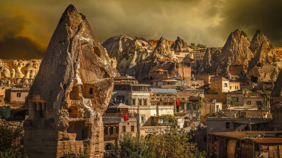 City of Side: 2-Day Cappadocia, Cave Hotel, & Balloon Tour - Devrent Valley and the pottery tradition of Avanos