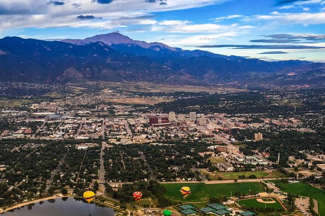 Colorado Springs Sunrise Balloon Ride - The Pilots Make a Practical Difference