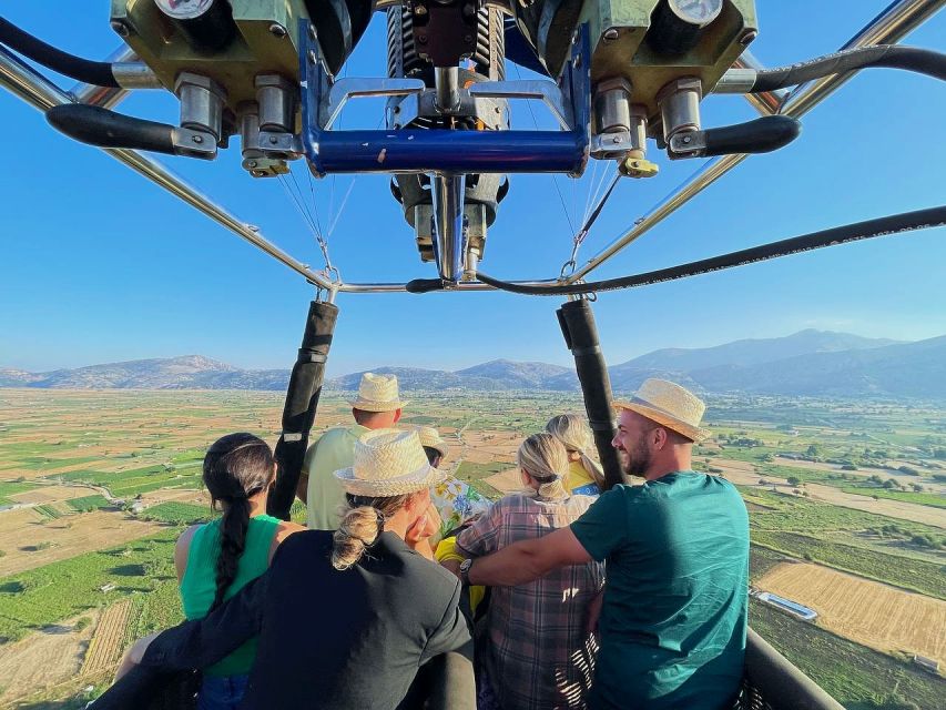 Crete: Hot-Air Balloon Flight with Breakfast and Wine - Breakfast at a Cretan taverna