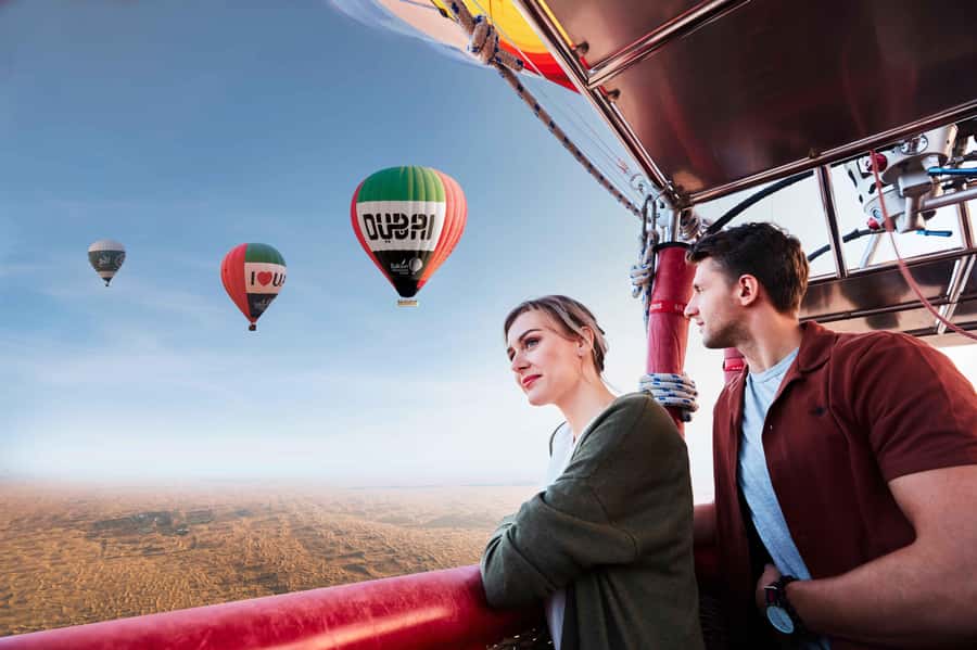 Dubai: Heritage Overnight Safari, Balloon Ride & breakfast - What the $543 price includes