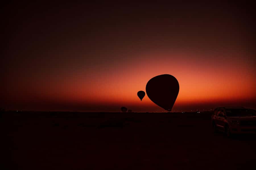 Dubai: Hot Air Balloon Ride with Camel Ride & Falcon Show - The Arabic breakfast is more than an afterthought
