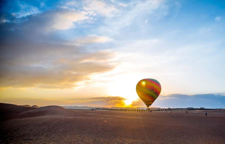 Dubai: Private Hot Air Balloon Tour Over the Dubai Desert - Returning to the desert reserve and camp
