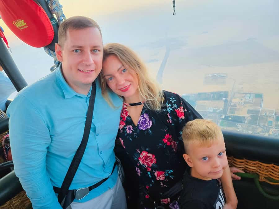 Dubai: Sunrise Hot Air Balloon Ride with Transfers - Sunrise Above Red Dunes and Desert Wildlife