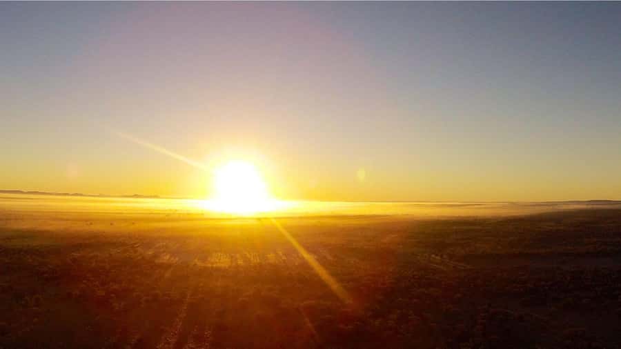Dubai: Sunrise Hot Air Balloon Tour with E-Certificate - What 16 to 24 passengers feels like in the basket