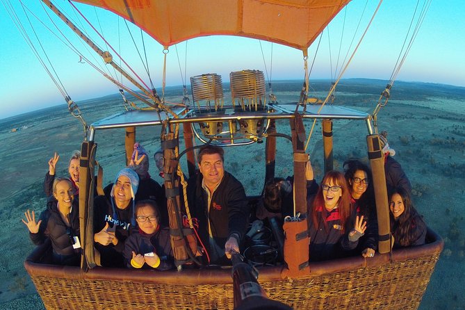 Early Morning Ballooning in Alice Springs - Before sunrise, the Outback becomes your launch site
