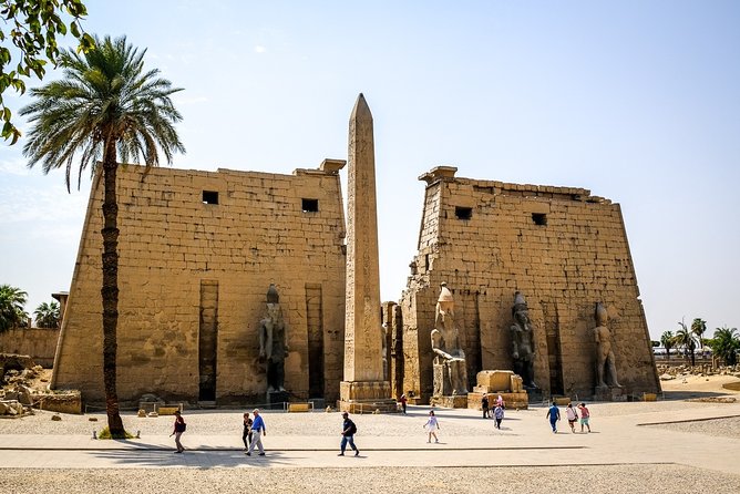 Enjoy 5 nights Cairo,Aswan,Luxor,Balloon,Nile cruise&Red sea from Cairo airport - A bold route through Egypt in only six days