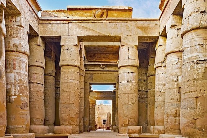 Explore Luxor: West & East Banks Plus Hot Air Balloon Ride - The Colossi of Memnon make a quick roadside stop
