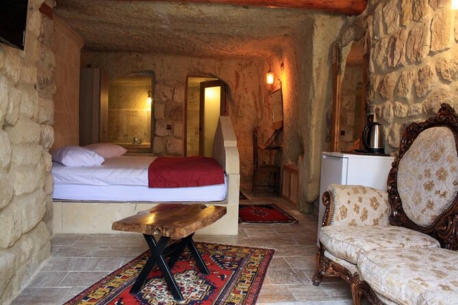 From Antalya: 2-Day Cappadocia, Cave Hotel, & Balloon Tour - Avanos, lunch, and the pottery stop