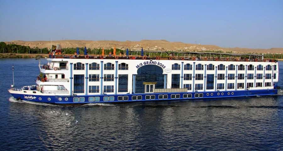 From Aswan:4 Days Nile Cruise Luxor Abu Simbel & Air Balloon - Why this Aswan to Luxor route works so well