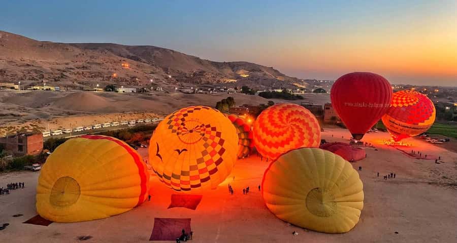 From Aswan:4 Days Nile Cruise Luxor Abu Simbel & Air Balloon - Guide quality and group handling