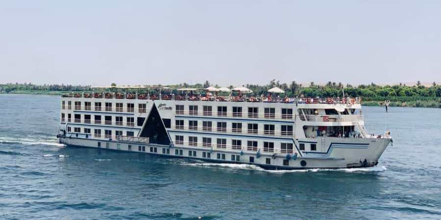 From Aswan: 5-Day Nile Cruise to Luxor with Hot Air Balloon - Day 1: Aswan’s High Dam, granite quarries, and Philae