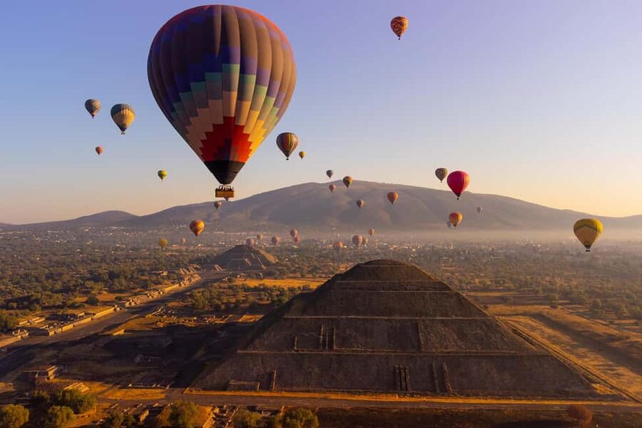 From CDMX: Teotihuacan Hot Air Balloon Ride & Optional Tours - Landing, photographs, and the sparkling wine toast