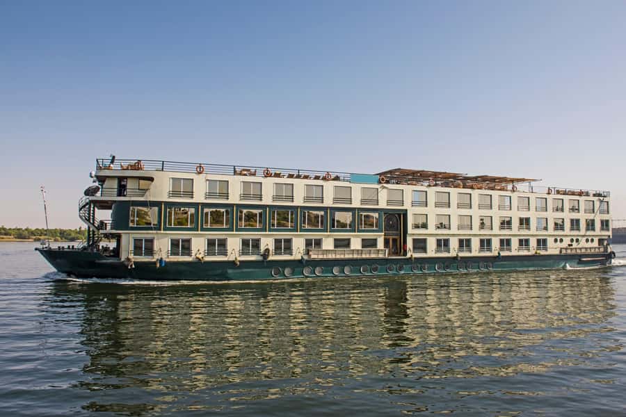 From Hurghada: 3-Day Nile Cruise to Aswan & Hot Air Balloon - Floating above Luxor at sunrise