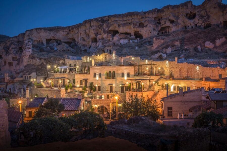 From Istanbul: 3-Day Cappadocia Tour with Balloon Ride - Key points to know before booking