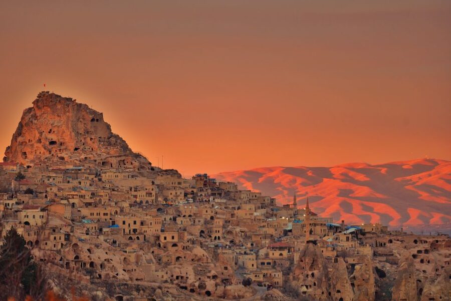 From Istanbul: 3-Day Cappadocia Tour with Balloon Ride - The guide and the quality of organization