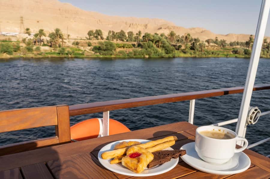 From Luxor: 6-Day Nile Cruise to Aswan with Hot Air Balloon - Day 5: A Nubian village and a quieter afternoon