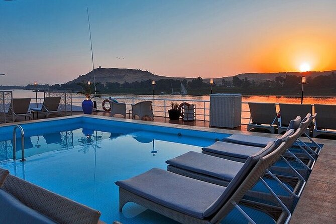 From Luxor:8-Night Luxury Nile River Cruise & Hot Air Balloon - Day 3: Edfu and Kom Ombo by horse and carriage