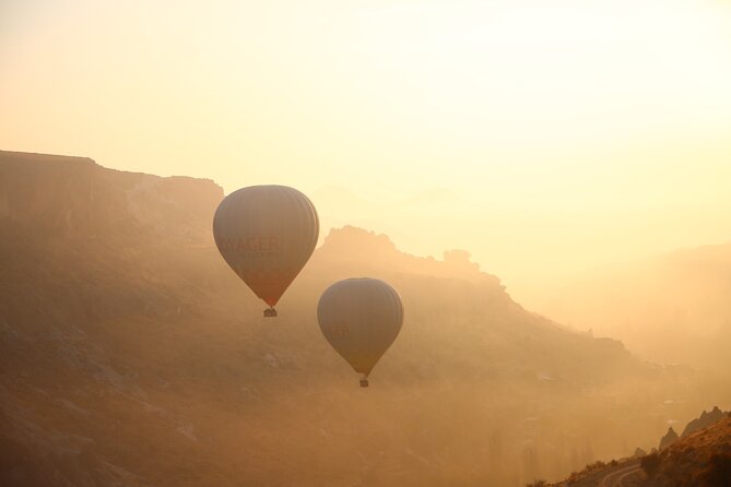 Full-Day Cappadocia Private Red Tour with Balloon Ride - Cave dwellings, viewpoints, and the human side of the rock