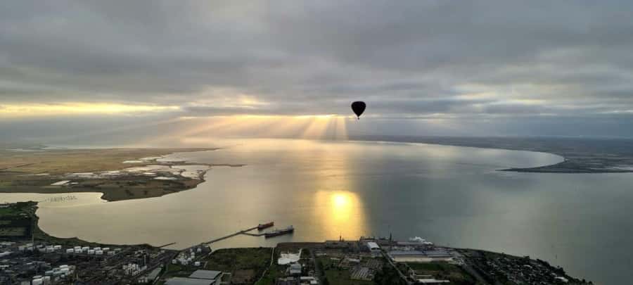 Geelong: Balloon Flight at Sunrise with Breakfast - A quiet flight over Geelong at first light