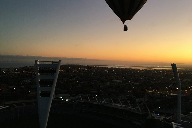 Geelong Ballooning Flight over Geelong & Bellarine Peninsula - Sunrise from Eastern Beach