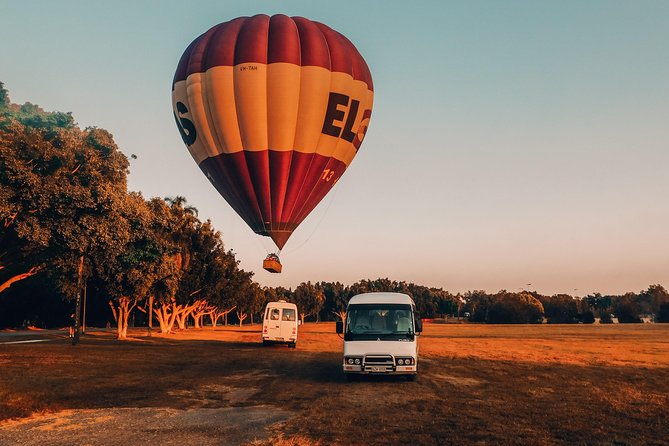 Gold Coast Hot Air Balloon Flight 1 Hour - BEST PRICE! - Weather, clothing, and the early start