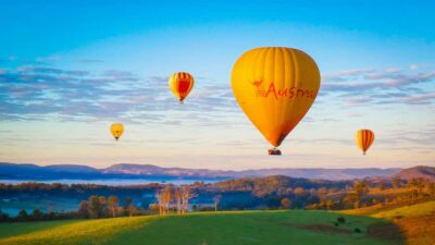 Hot Air Balloon Flight and Vineyard Breakfast