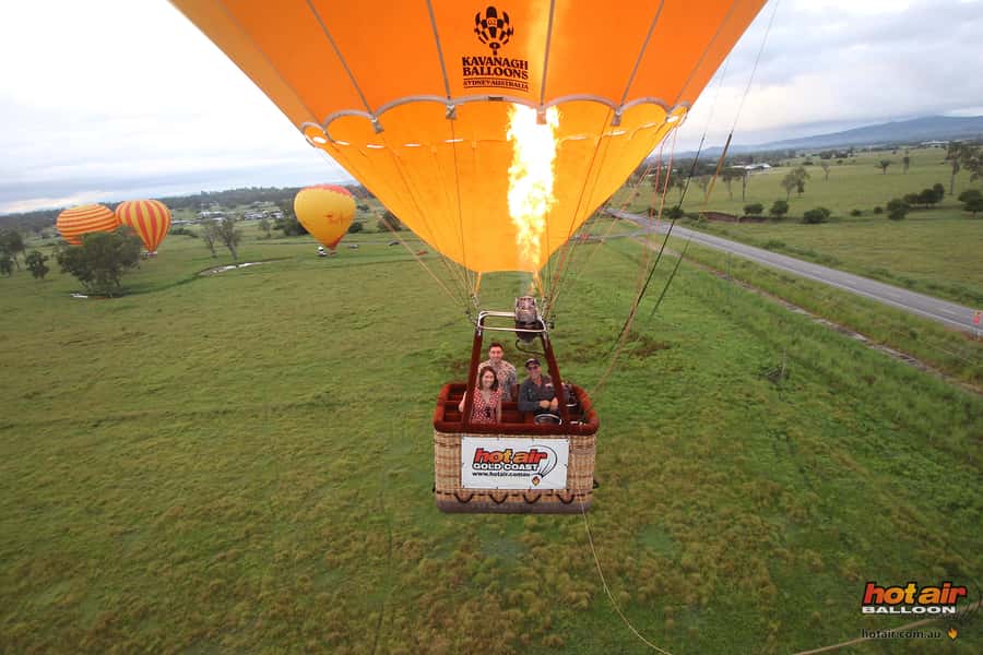 Gold Coast: Hot Air Balloon Flight and Vineyard Breakfast - Who will enjoy this most