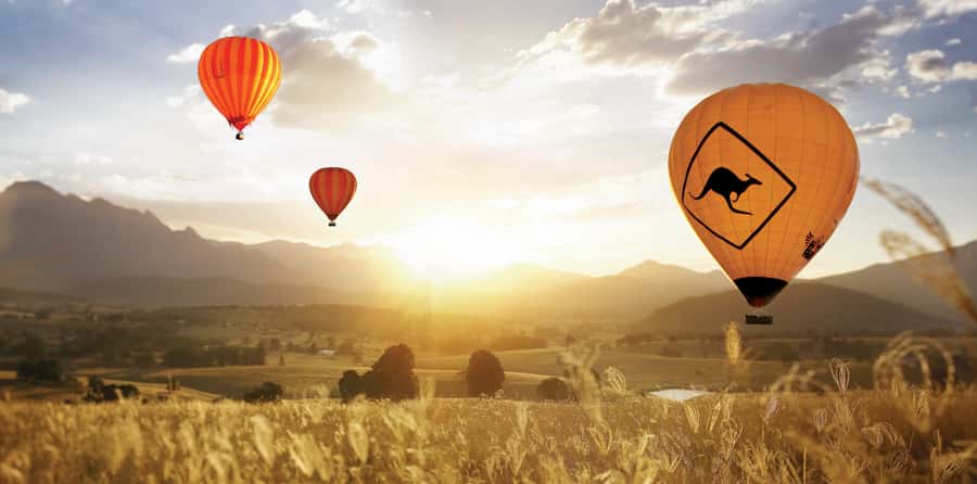 Gold Coast: Hot Air Balloon Flight, Sparkling Wine & Photos - What the morning actually feels like