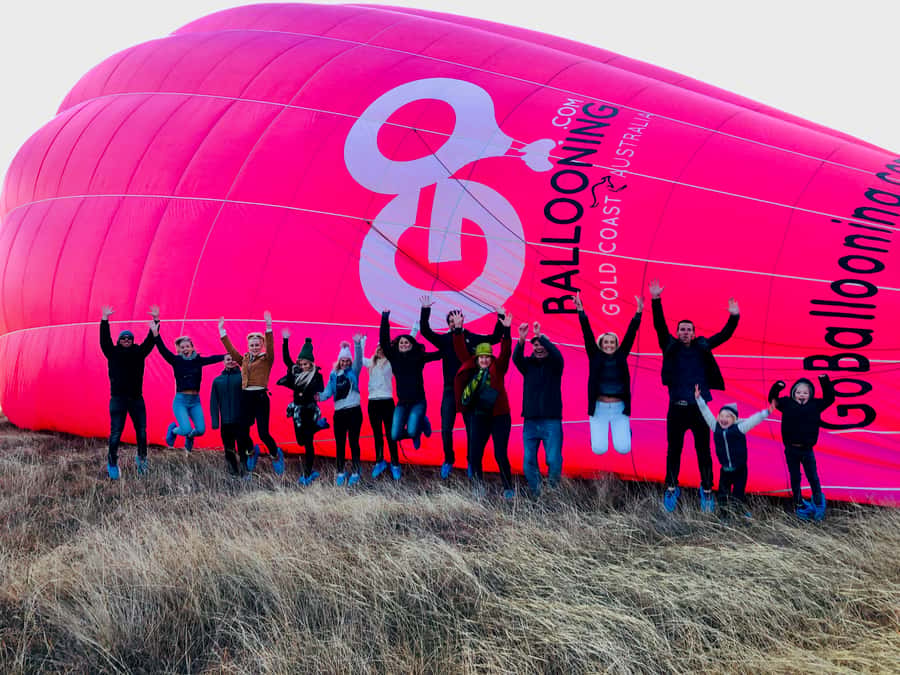 Gold Coast: Hot Air Balloon Flight with Buffet Breakfast - A four-hour plan, from Sheraton pickup to breakfast