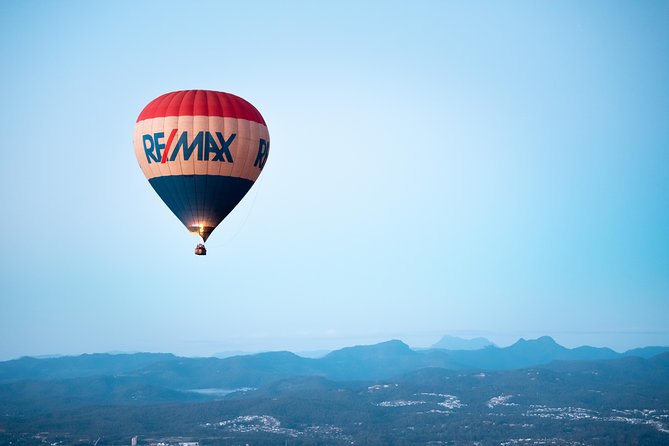 Gold Coast Hot Air Balloon with 5 Star Champagne Buffet Breakfast - Meeting before sunrise at The Star