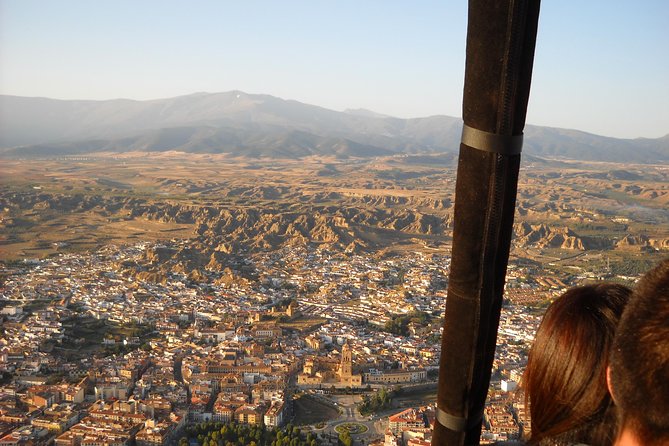 Granada Hot-Air Balloon Ride - The Alhambra, Royal Chapel, and Albaicín from above