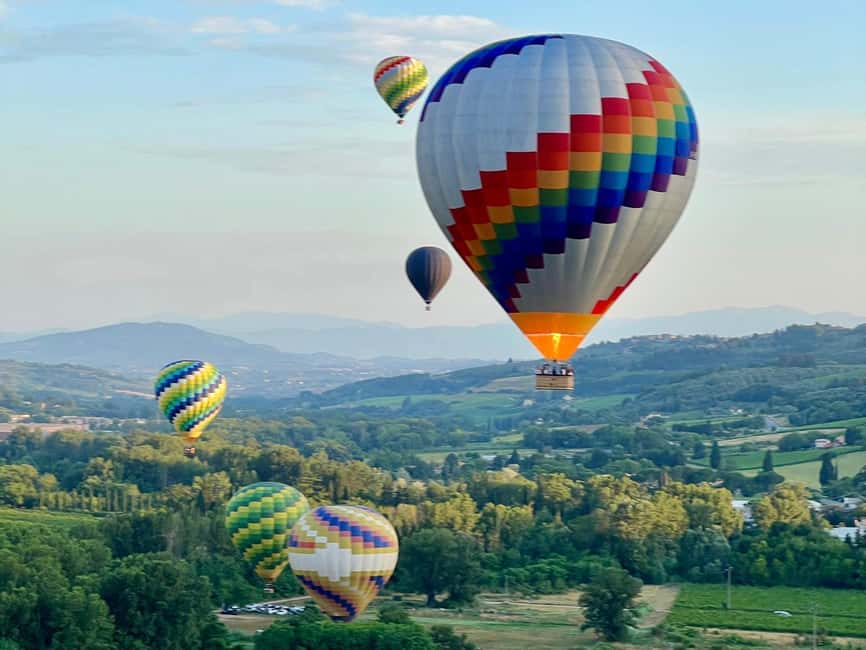Hot air balloon flight in Tuscany from Chianti area - Landing, the ride back, and breakfast