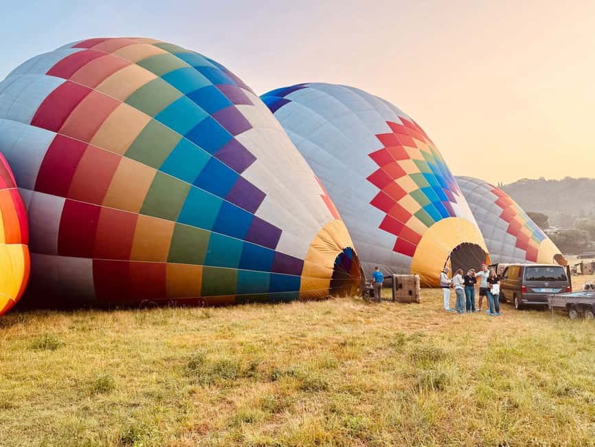 Hot air balloon flight in Tuscany from Chianti area - Meeting near Florence and preparing the balloon
