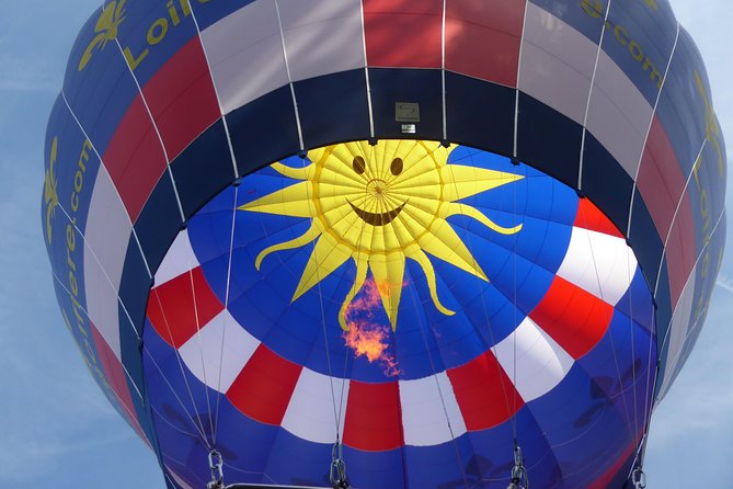 Hot Air Balloon Flight over the castle of Chenonceau / France - The Flight Over the Loire Valley