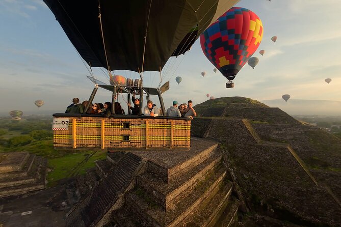 Hot Air Balloon Flight Teotihuacan With Pickup and Breakfast - Agave, obsidian, and traditional drinks