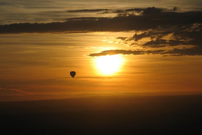 Hot Air Balloon Flights Geelong (The Great Ocean) + Breakfast - Returning to Rydges for the included breakfast